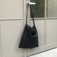 ［カウレザー］　ワンショルダーバッグ