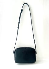 ［ボントーノレザー］　ショルダーバッグ